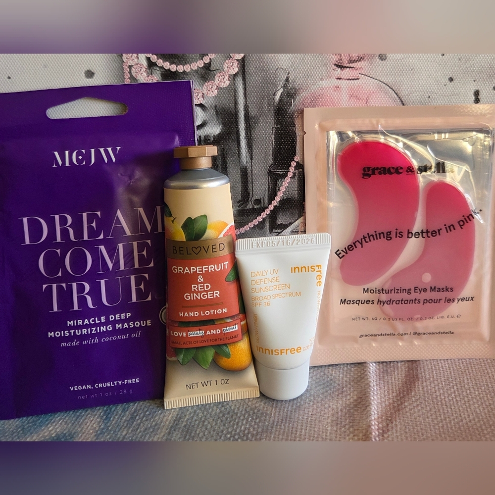 Grapefruit & Red Ginger Hand Lotion - Pink Eye Masks & Skincare Set